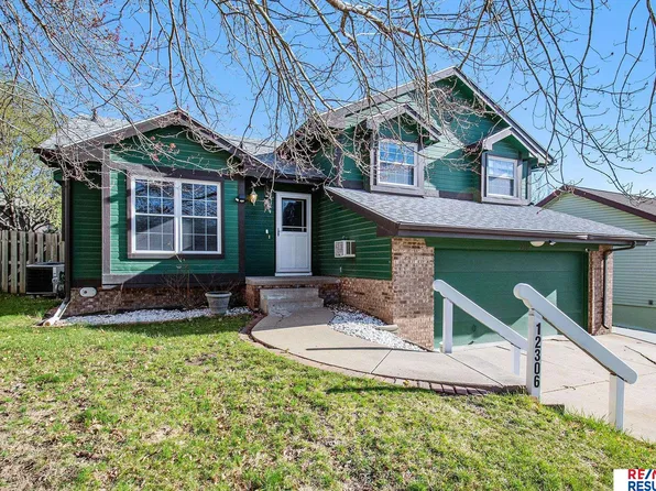 12306 Binney St, Omaha, NE 68164
