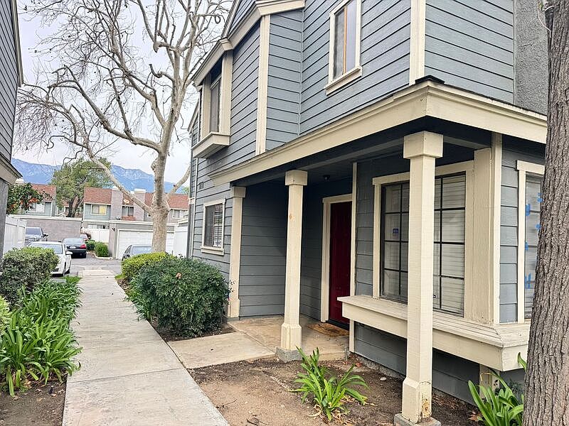 1st image of 8784 Pinecrest Pl