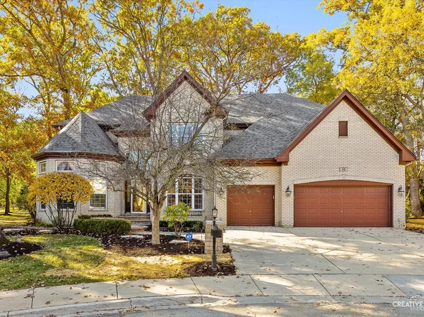 10 Cranberry Ct, Streamwood, IL 60107