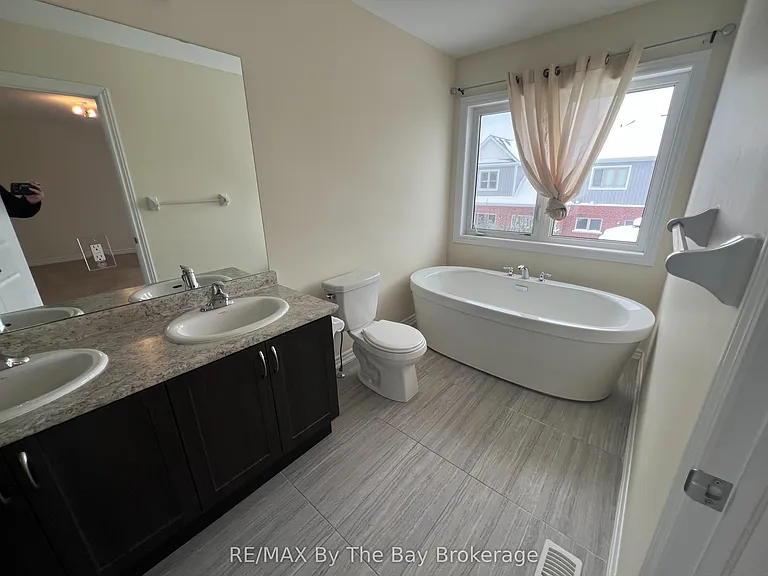 152 Allegra Dr — Photo 13