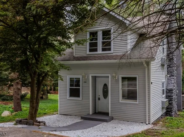 208 Annisquam Rd, Vernon Twp., NJ 07422