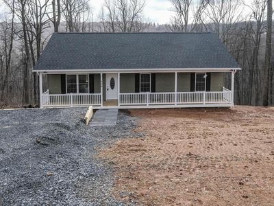 928 High Top Rd, Linden, VA, 22642