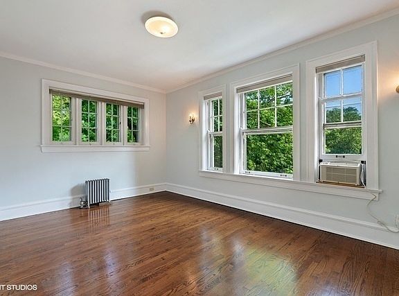 4th image of 5612 S Blackstone Ave APT 2