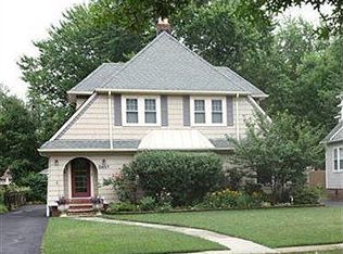 2607 Eaton Rd, University Heights, OH 44118