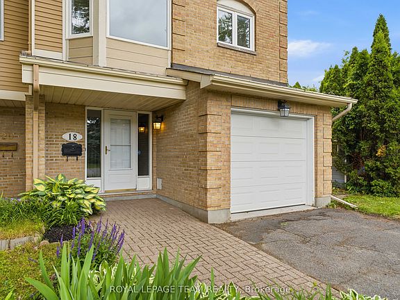 3rd image of 18 Arbordale Cres