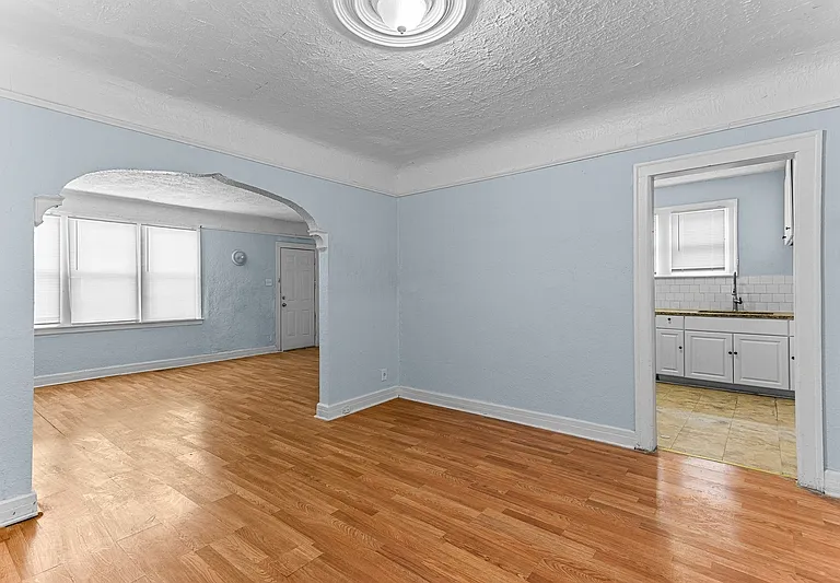 14814 Sussex St #1 — Photo 7