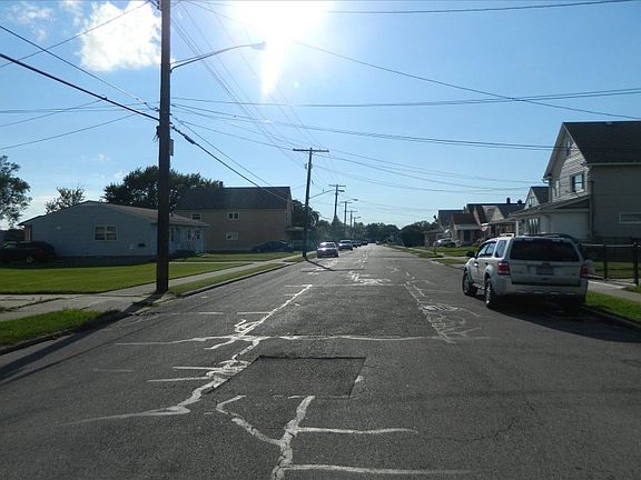 5th image of 133 Cleveland Ave