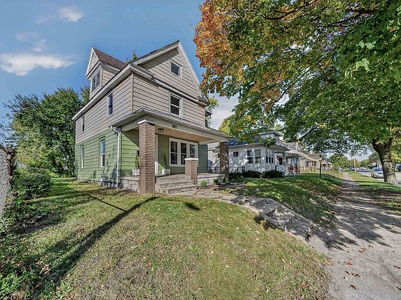 3rd image of 817 Adams Rd