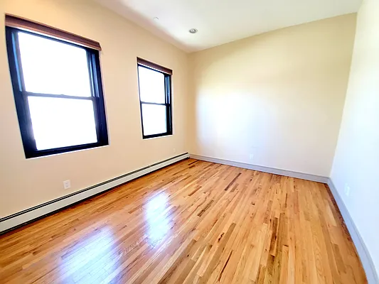 Rented by Kleier Residential | media 7