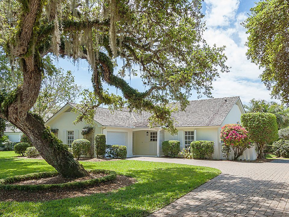 1st image of 461 Village Ln