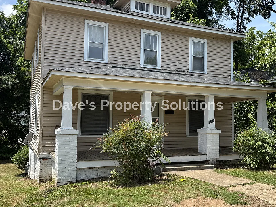 2808 N Patterson Ave