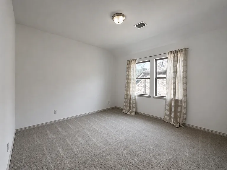 2042 Farmhouse Way — Photo 25