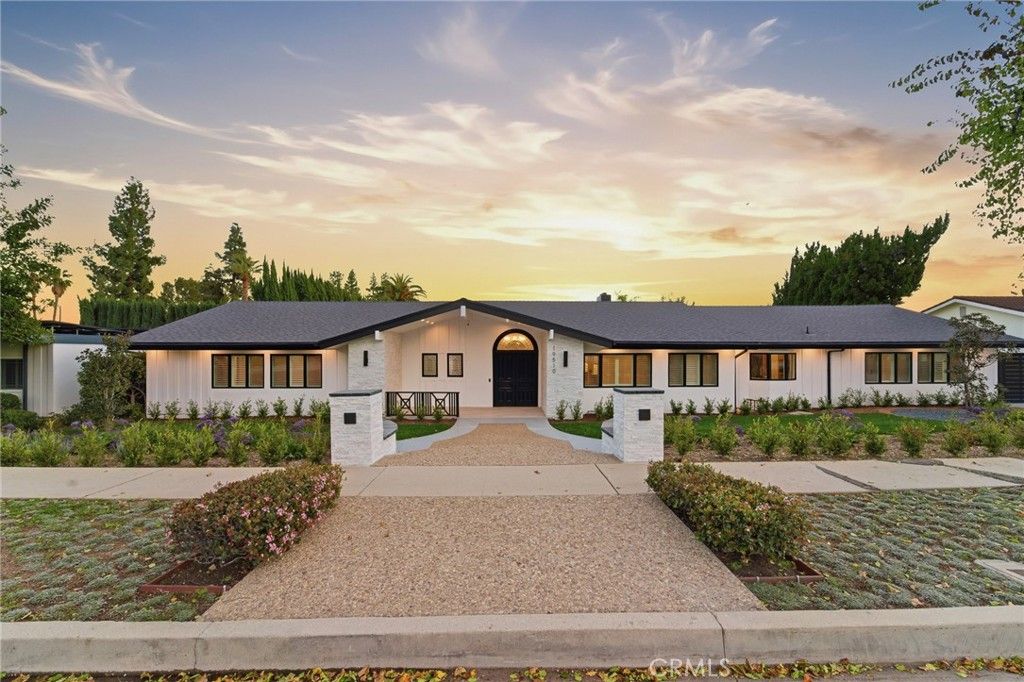 19510 Merridy St, Northridge, CA 91324