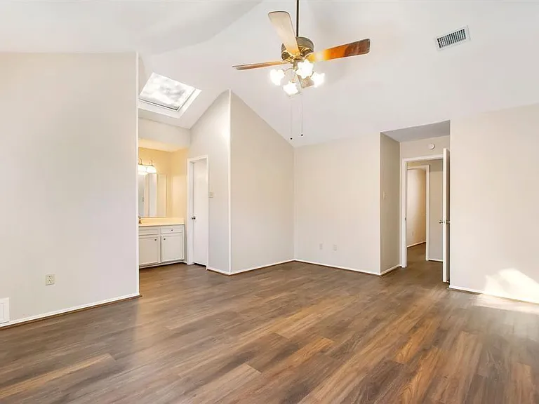 108 N Deerfoot Cir — Photo 12