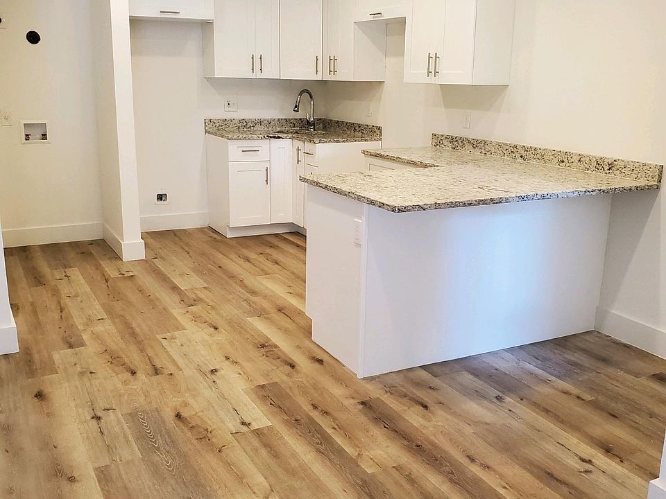 1st image of 524 Shady Pine Way APT C1