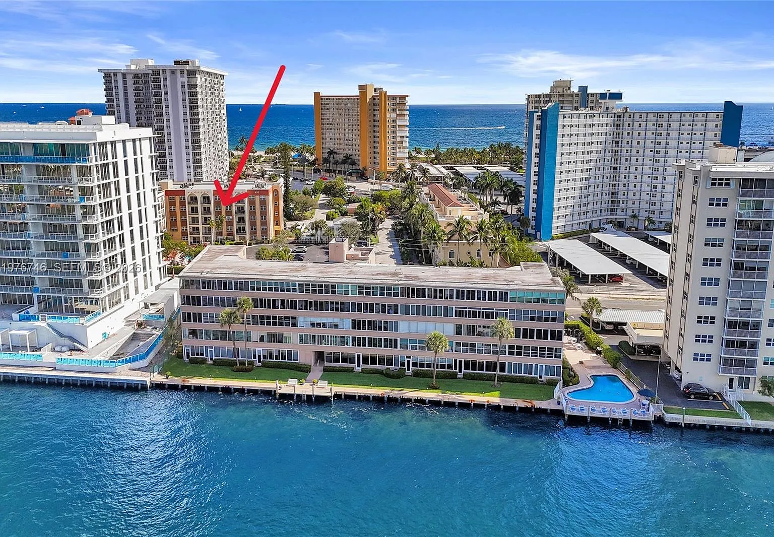 Lado Del Rio Condo — Photo 1