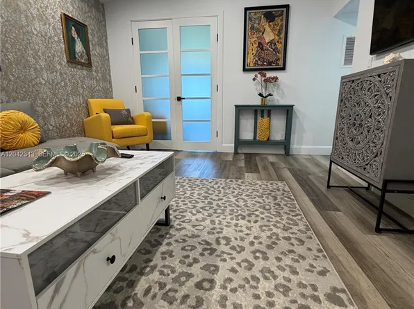 1967 S Ocean Blvd APT 308, Lauderdale By The Sea, FL 33062