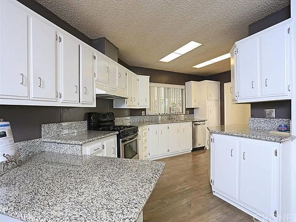 2nd image of 2440 Cranberry Dr #19