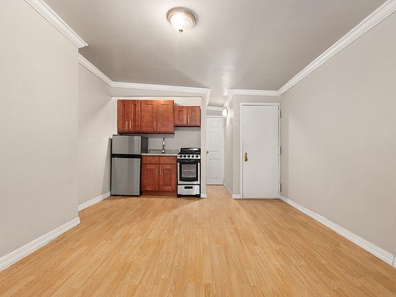 3rd image of 222 1st Ave APT 2D