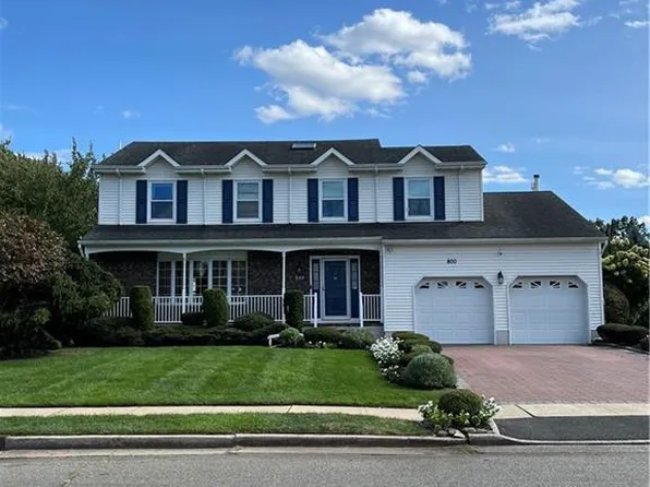 800 Lorraine Ave, South Plainfield, NJ 07080