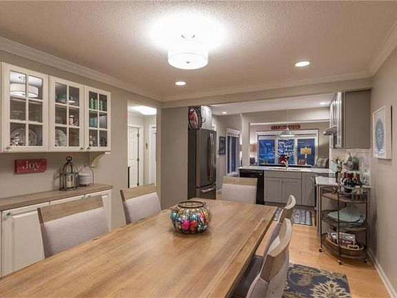 5th image of 4 Wildwood Dr #4