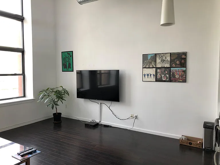 728 Market St #401 — Photo 3