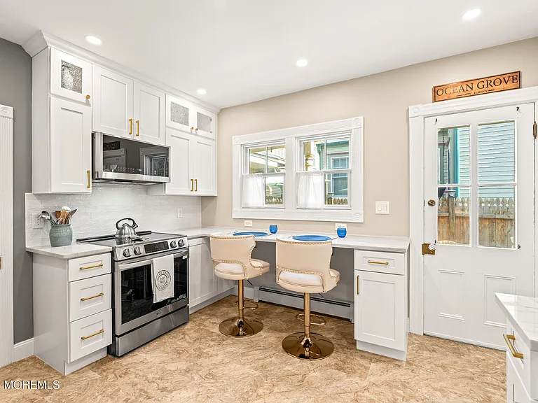 75 Webb Ave #FULL HOUSE WEEKLY — Photo 23