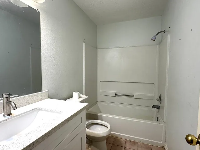 6422 Diamond Rock Dr — Photo 11