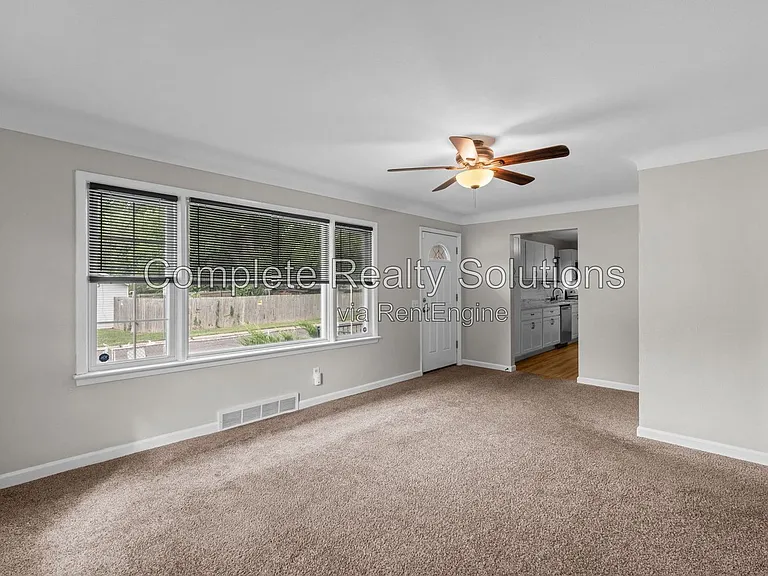 201 Sadonia Ave — Photo 4