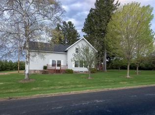 14855 Mitchell Ln, Athens, WI 54411