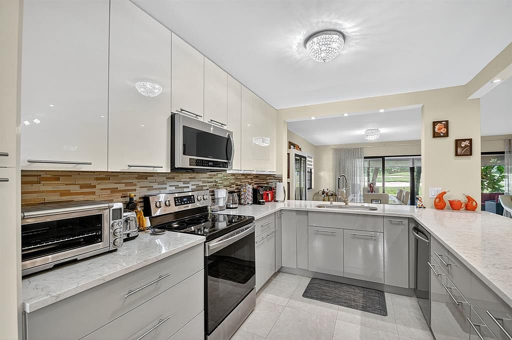 6448 Aspen Glen Cir #0