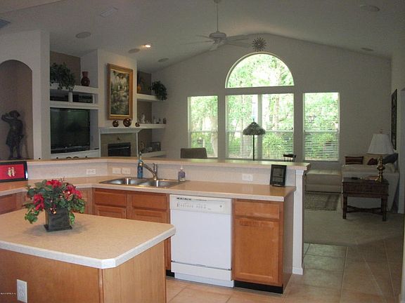 5th image of 4000 Lake Crest Ter