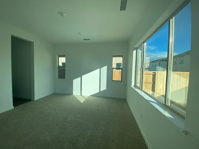 1905 Monitor Peak St — Photo 12
