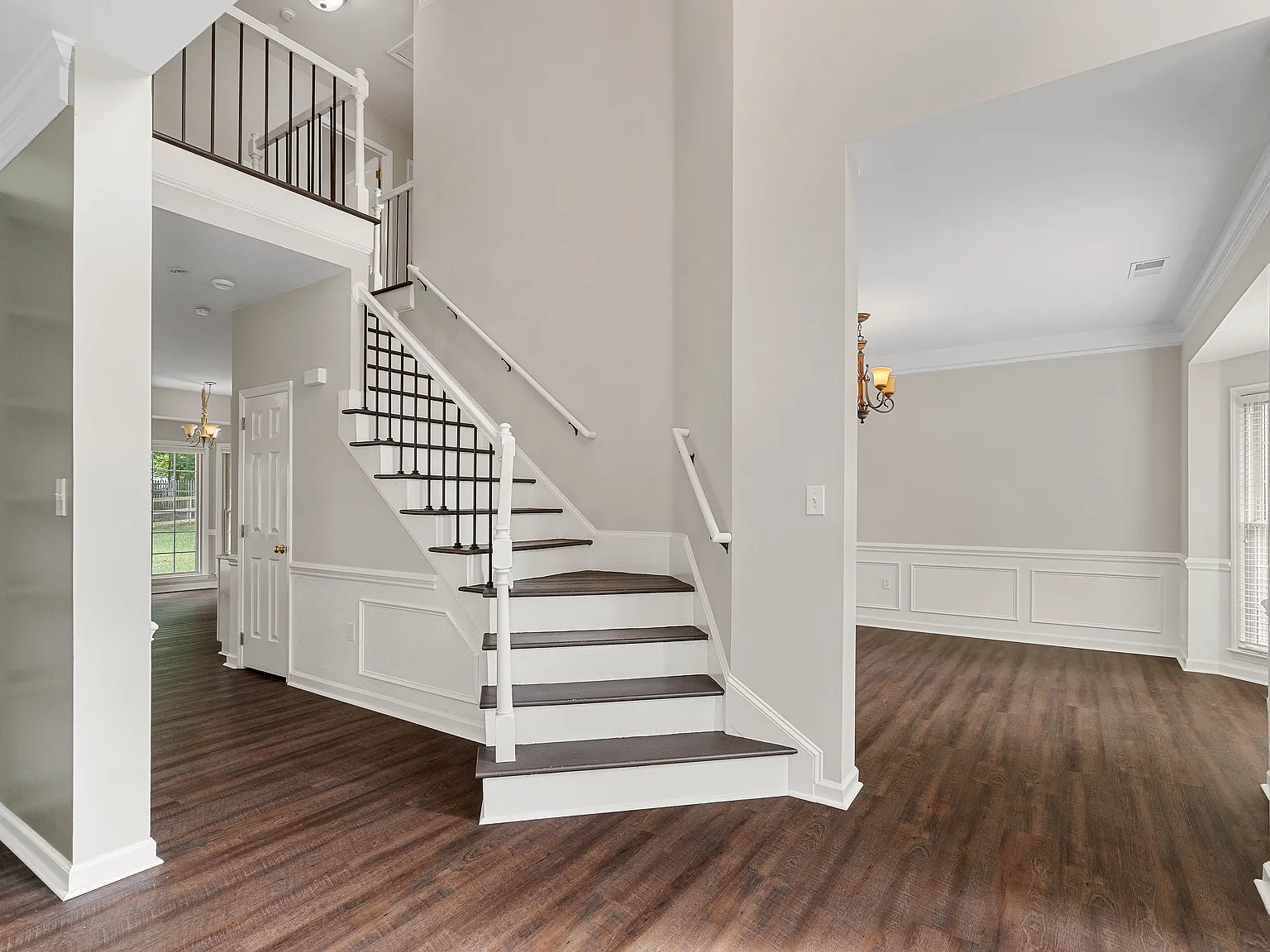 4 bed, 2.5 bath, 3161 sqft, $3,150 — Photo 2