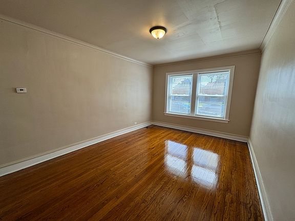 2nd image of 1054-56 S Mason Ave #1