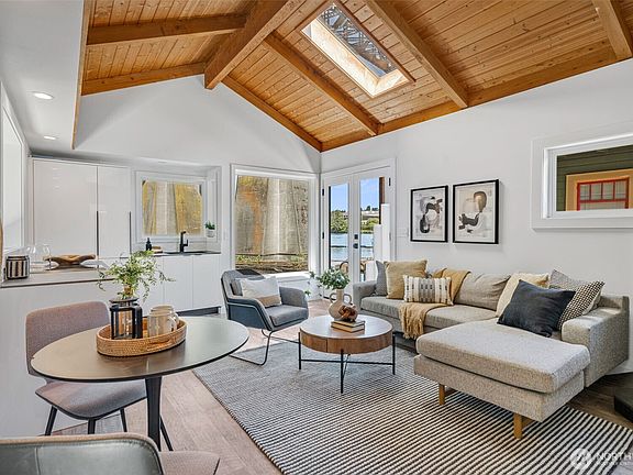 3rd image of 2770 Westlake Avenue N #3