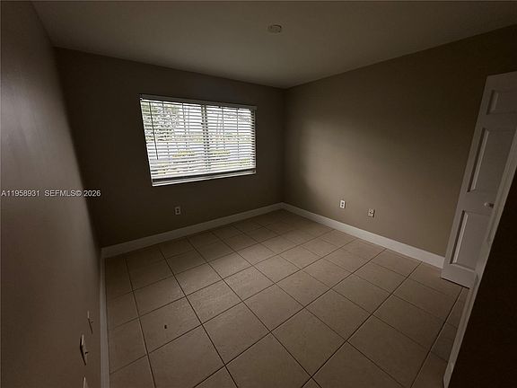 5th image of 5005 Wiles Rd APT 104