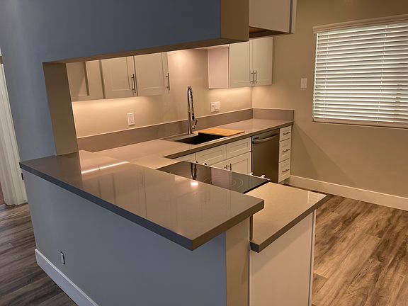4th image of 209 Santa Ana Ave #4