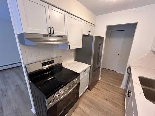 920 9th Ave S APT 6, Hopkins, MN 55343