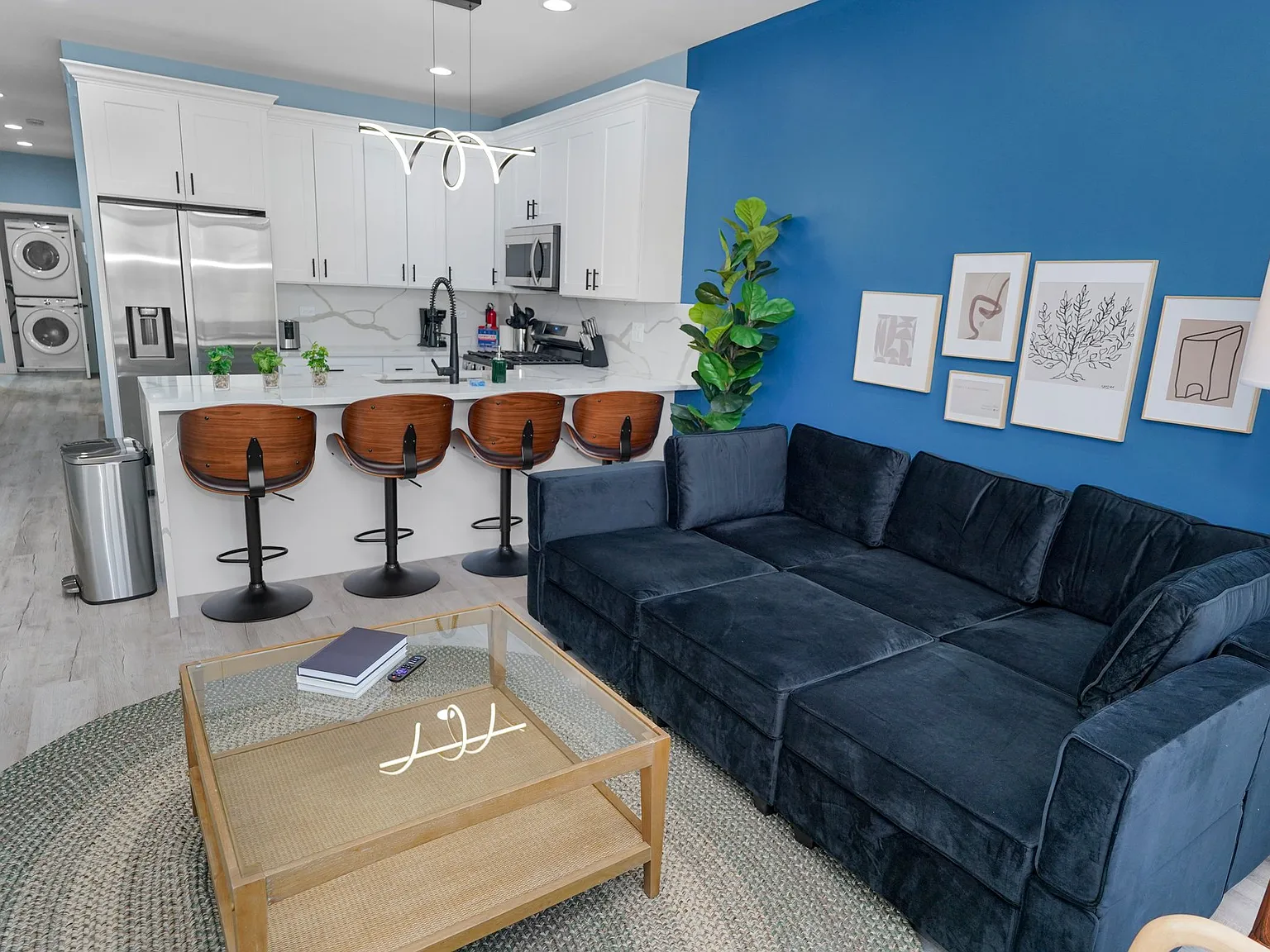 Apartment for Rent with Parking Included — Photo 3