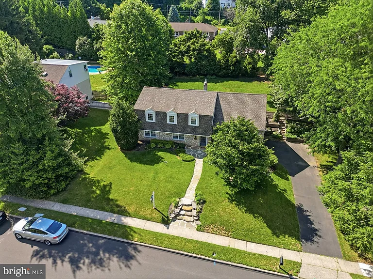 1168 Temple Dr — Photo 53