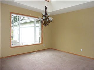 5th image of 1702 Mill Dr SE