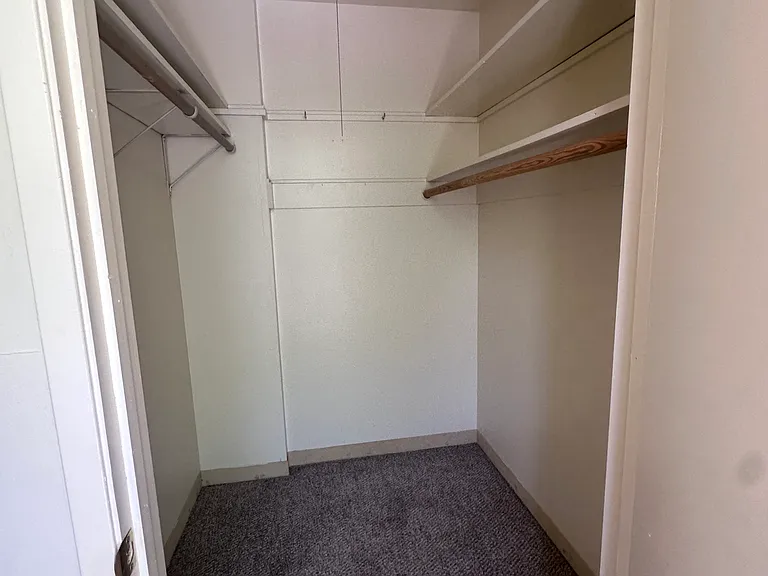 110 Russell Blvd #4 — Photo 6