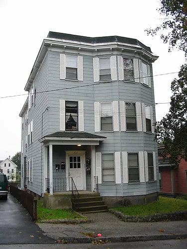 371 Concord St #3 Photo 1
