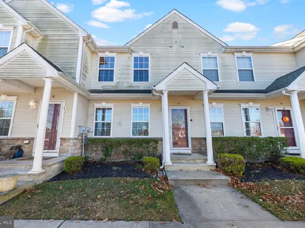 77 Jamestown Blvd, Hammonton, NJ 08037