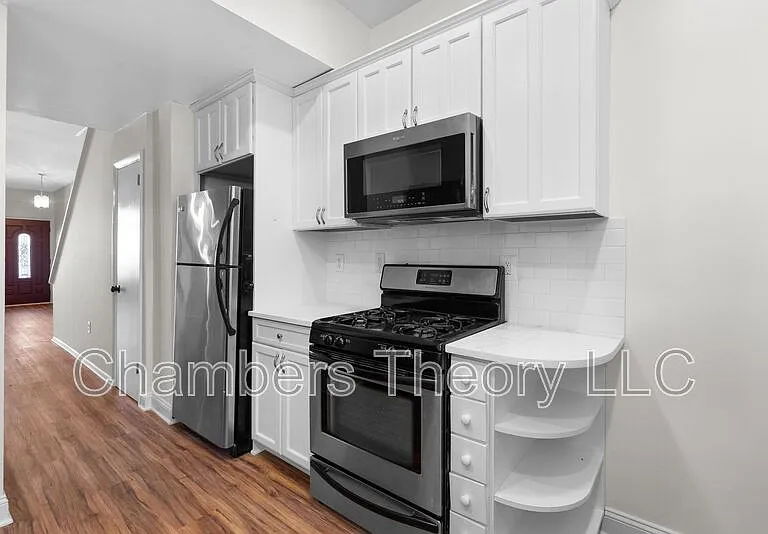 1309 Emerald St NE — Photo 13
