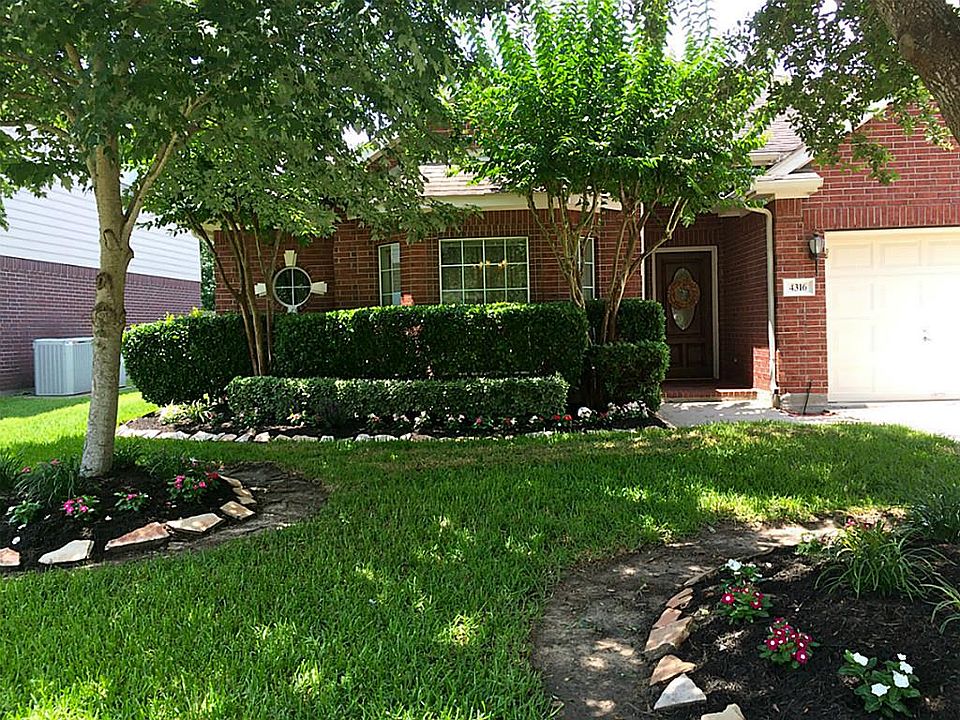 1st image of 4316 Grove Park Dr