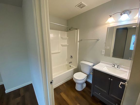 5th image of 530 Linda Kay Ct #1