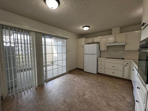 5th image of 2450 14th Ave APT B