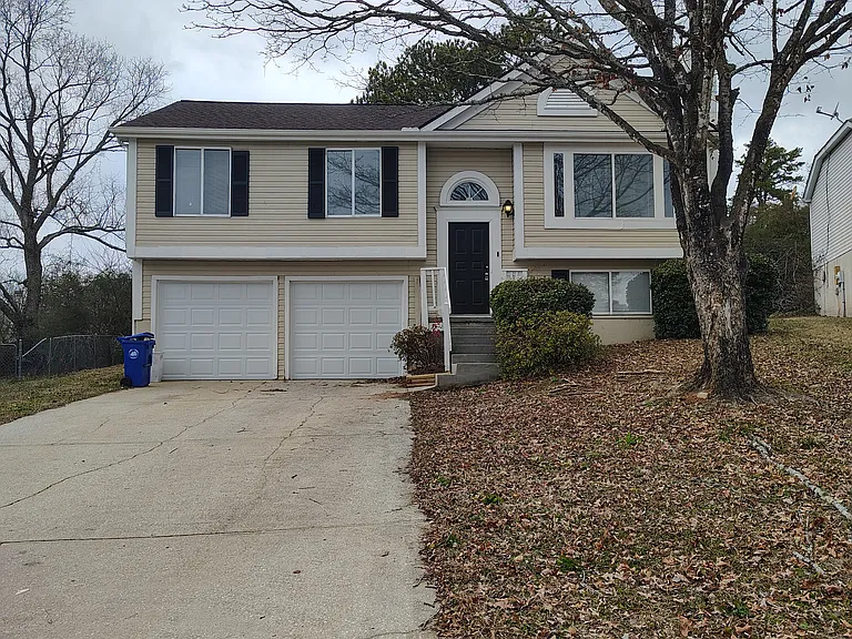 6132 Raintree Bnd — Photo 2